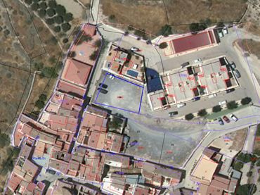 Terreno residenziale in vendita a Urb. Luis Caparros 1