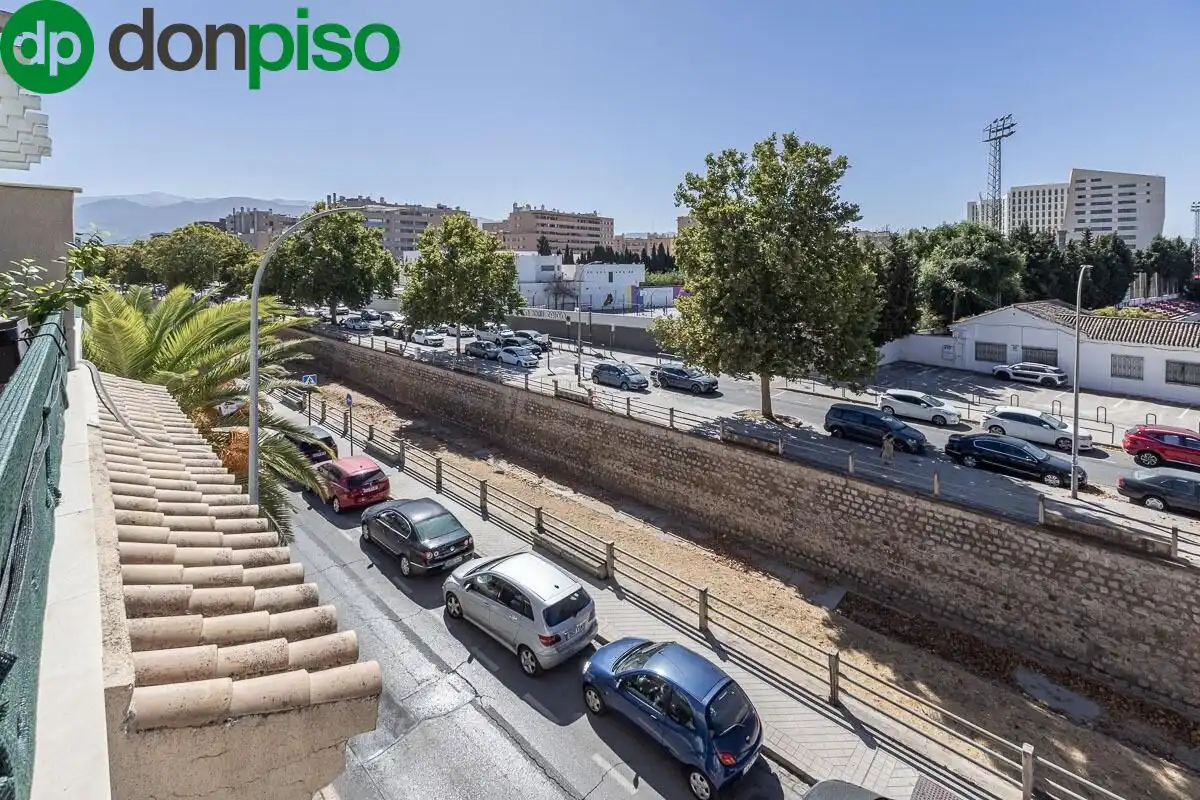Houses for sale in Calle BADEN POWELL, 13, Barrio de Zaidín