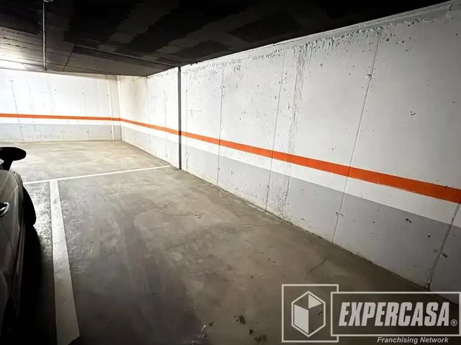 Parking de Piso en venta en Valencia con Parquet y Trastero