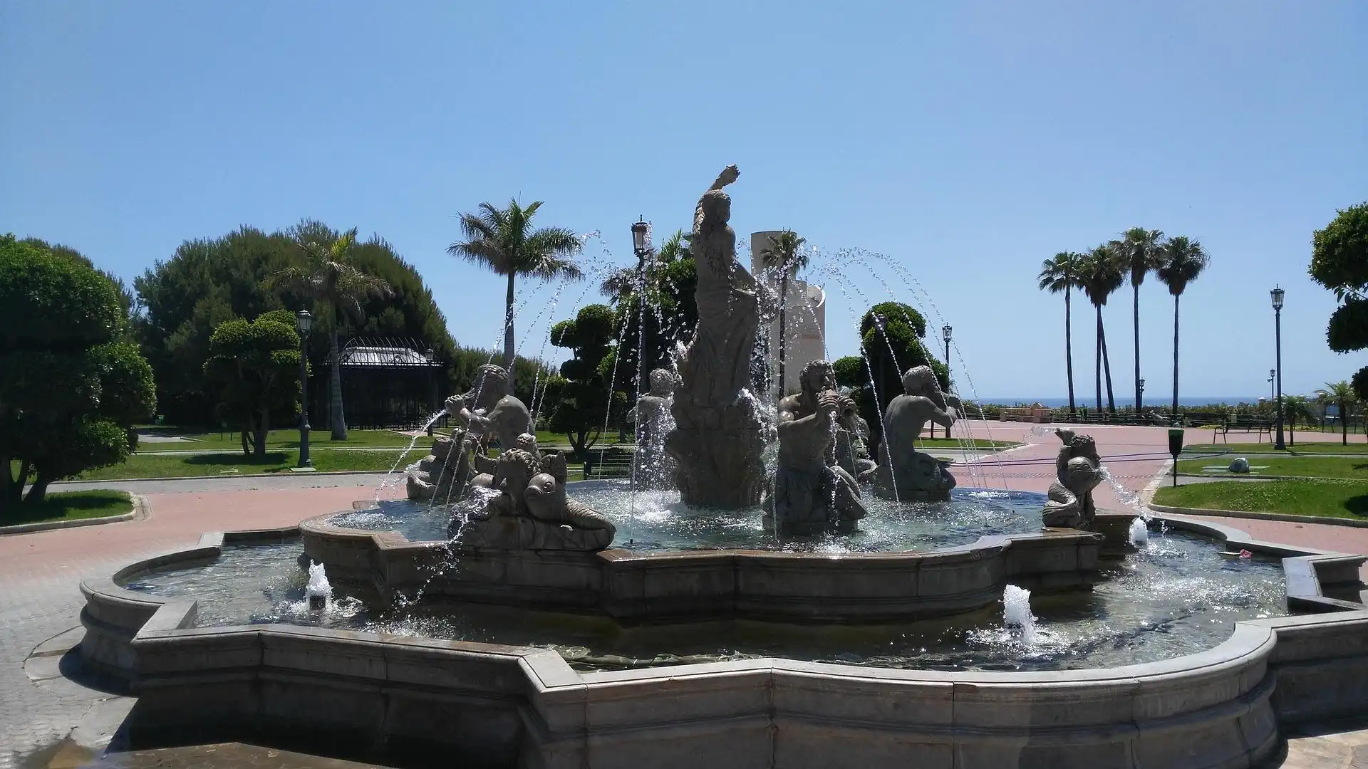 Außenansicht von Wohnung zum Verkauf in Torremolinos mit Klimaanlage, Heizung und Privatgarten