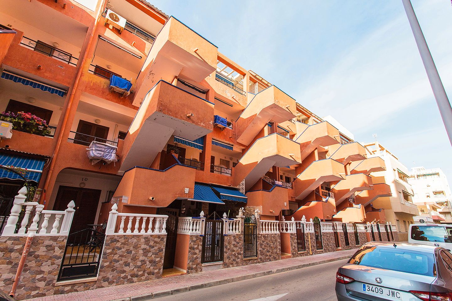 Vista exterior de Apartamento en venta en Torrevieja con Calefacción, Terraza y Amueblado