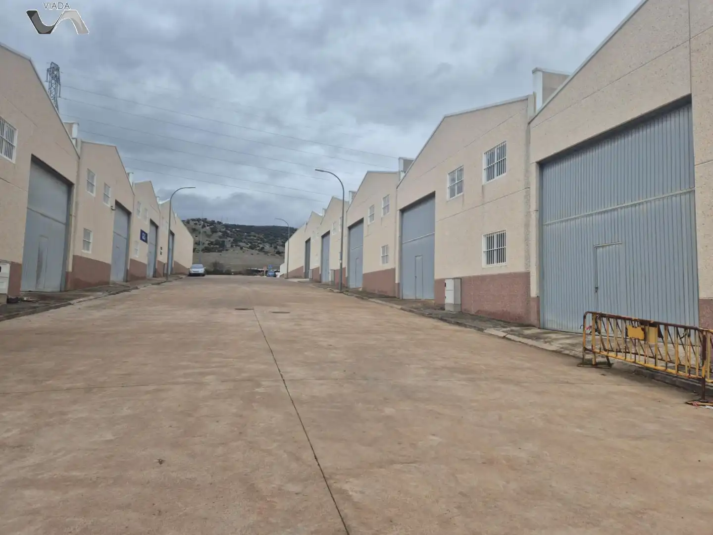 Außenansicht von Fabrikhallen zur Miete in Puertollano