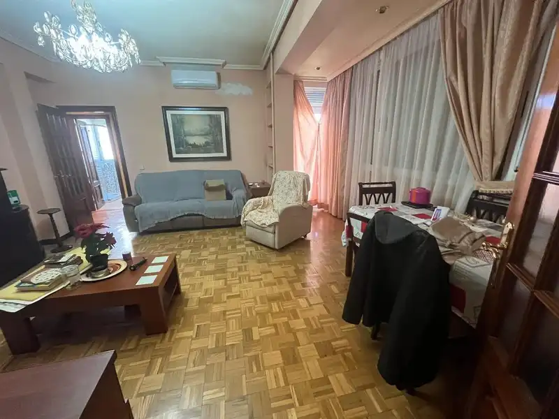 Sala d'estar de Pis en venda en Madrid amb Aire condicionat, Calefacció i Terrassa