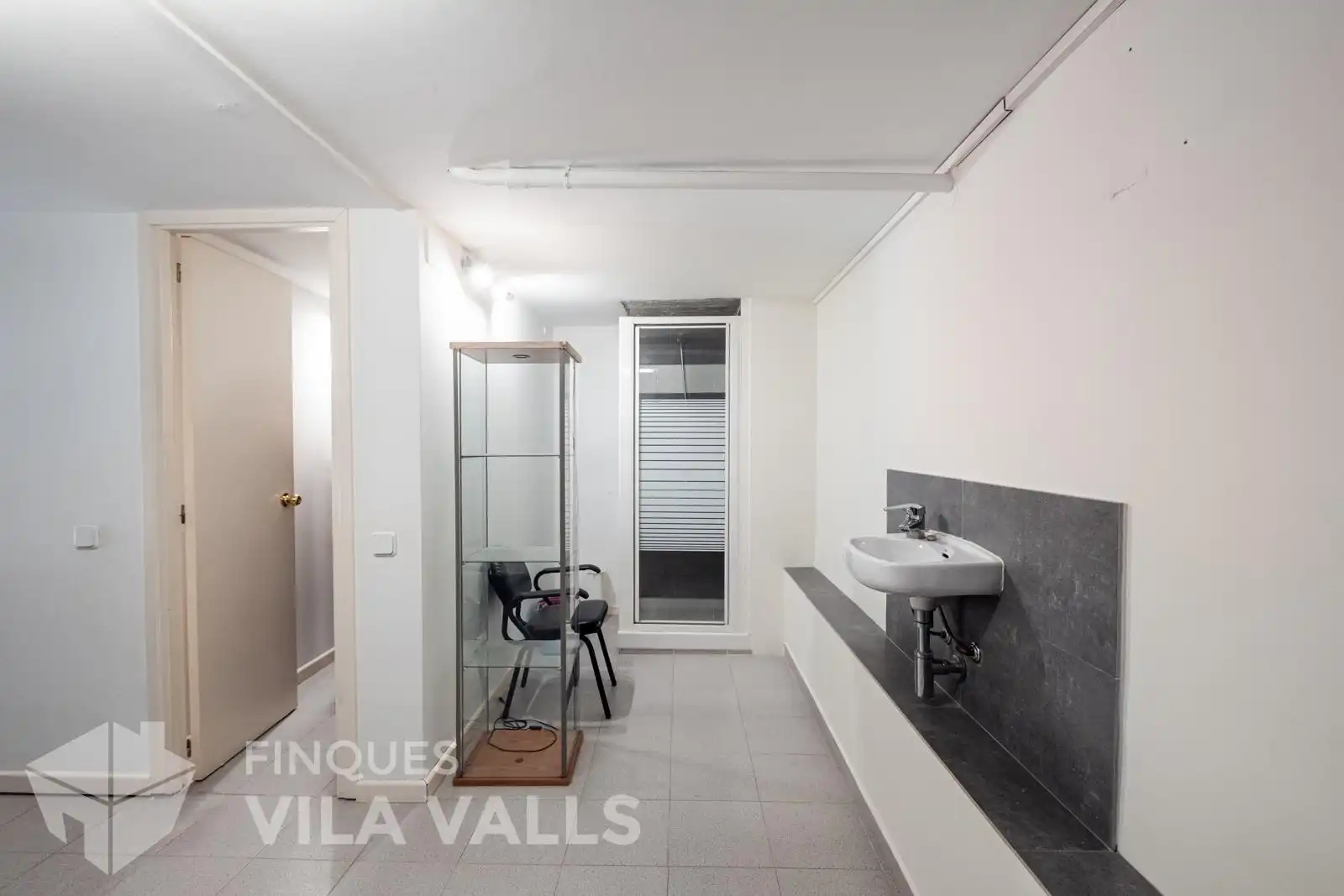 Habitación de Local de alquiler en Sant Feliu de Codines con Aire acondicionado y Amueblado