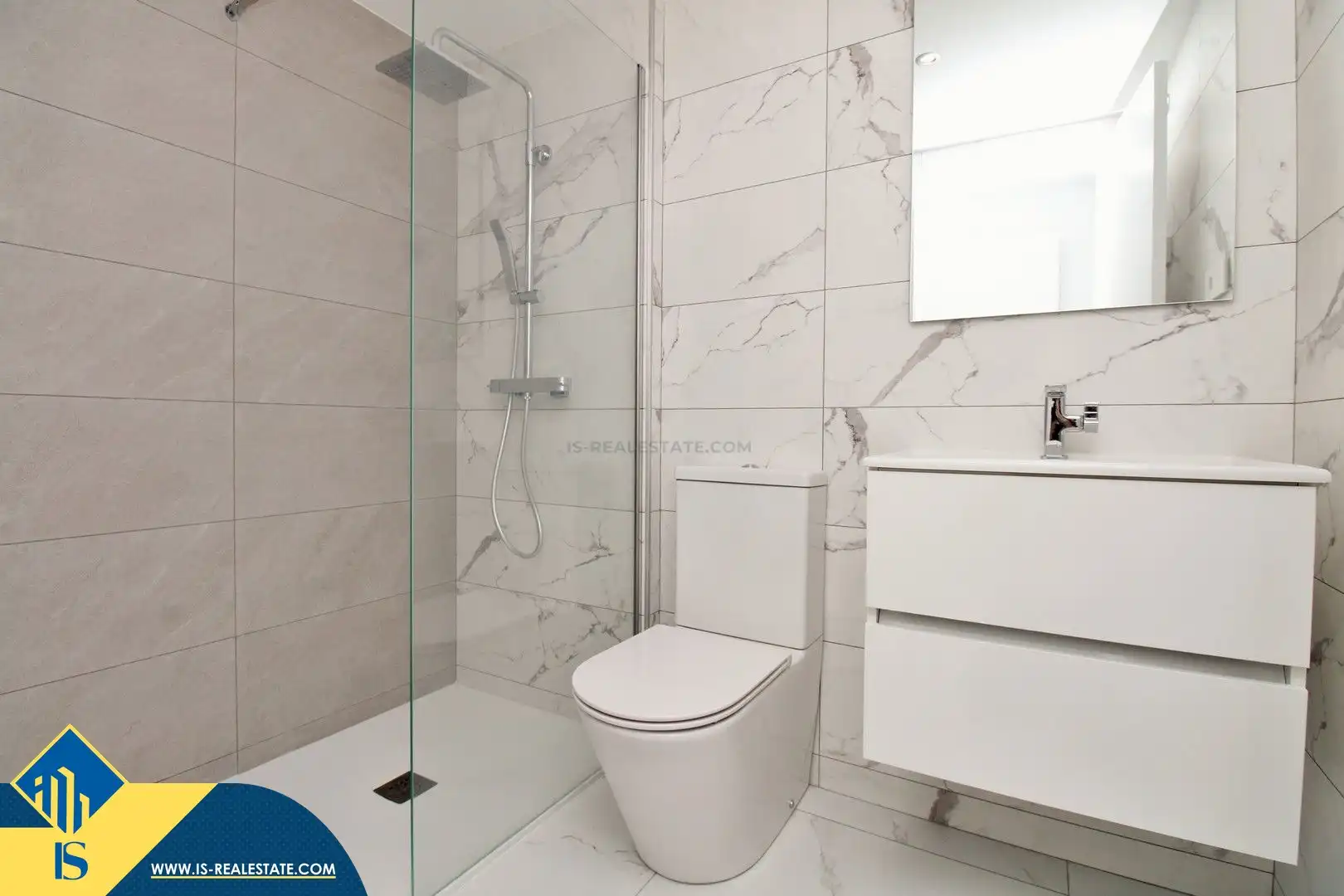 Bathroom of Flat for sale in Orihuela  with Terrace, Furnished and Oven
