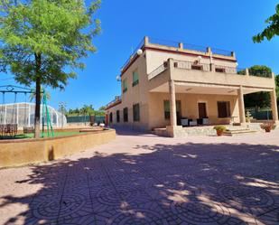 Vista exterior de Casa o xalet en venda en Elche / Elx amb Aire condicionat, Jardí privat i Terrassa