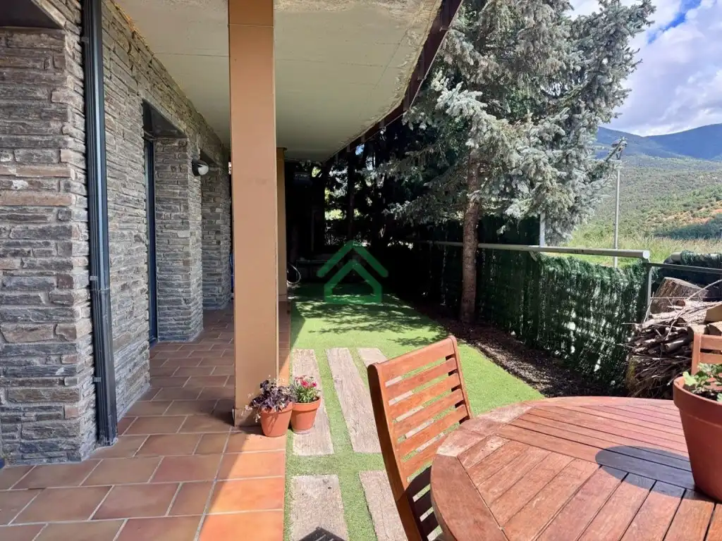 Terraza de Piso en venta en Montferrer i Castellbò
