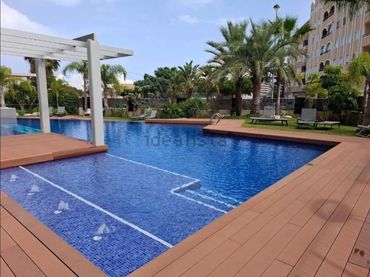 Pis amb piscina en venda a Campello Playa