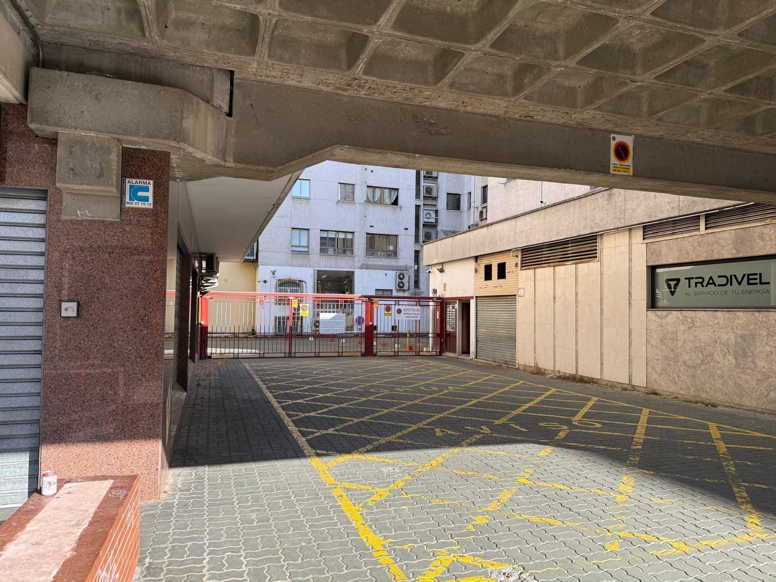 Garatge de lloguer a PAULINA HARRIET, Campo Grande