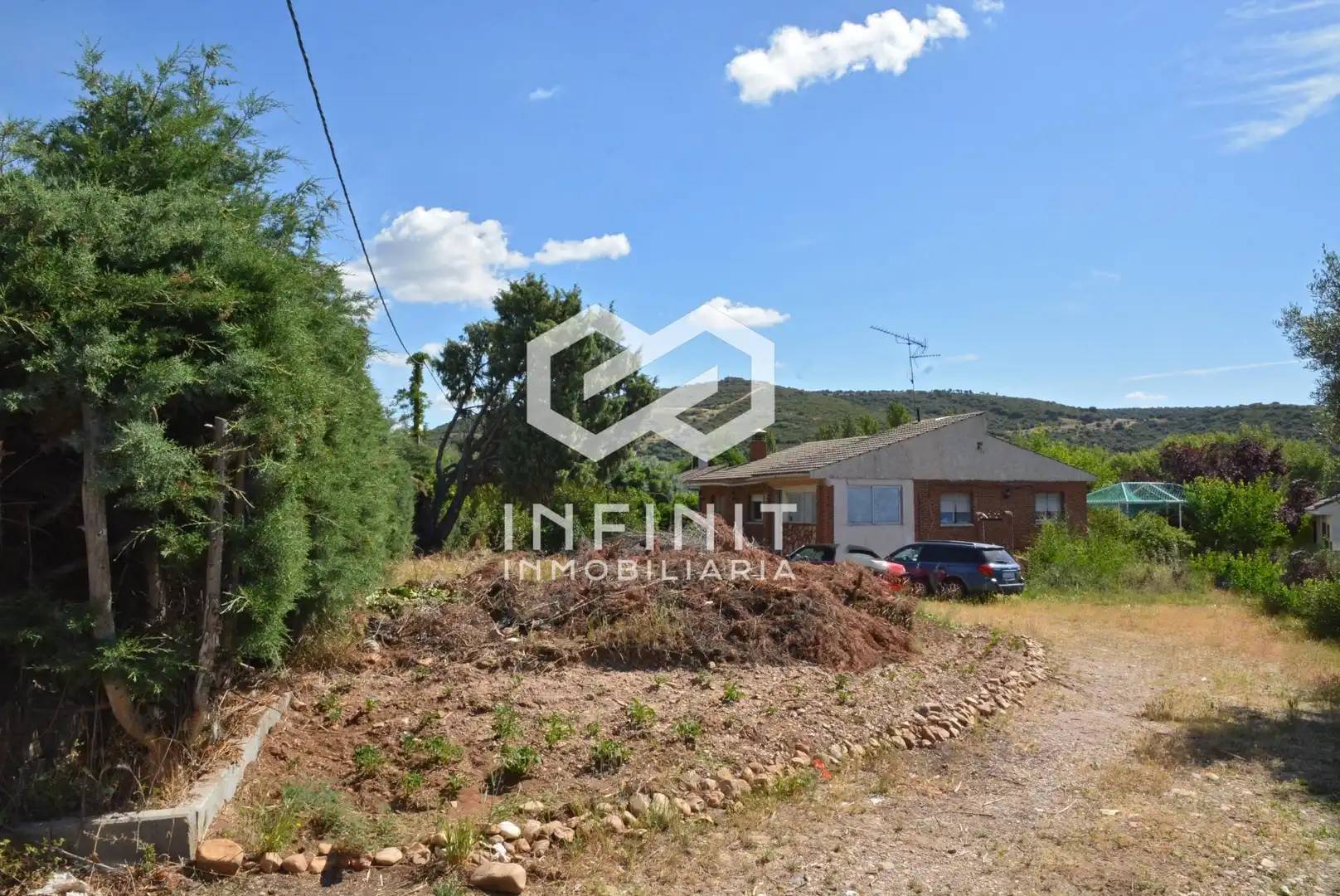 Casa o xalet en venda en Robledillo de Mohernando amb Jardí privat, Terrassa i Traster