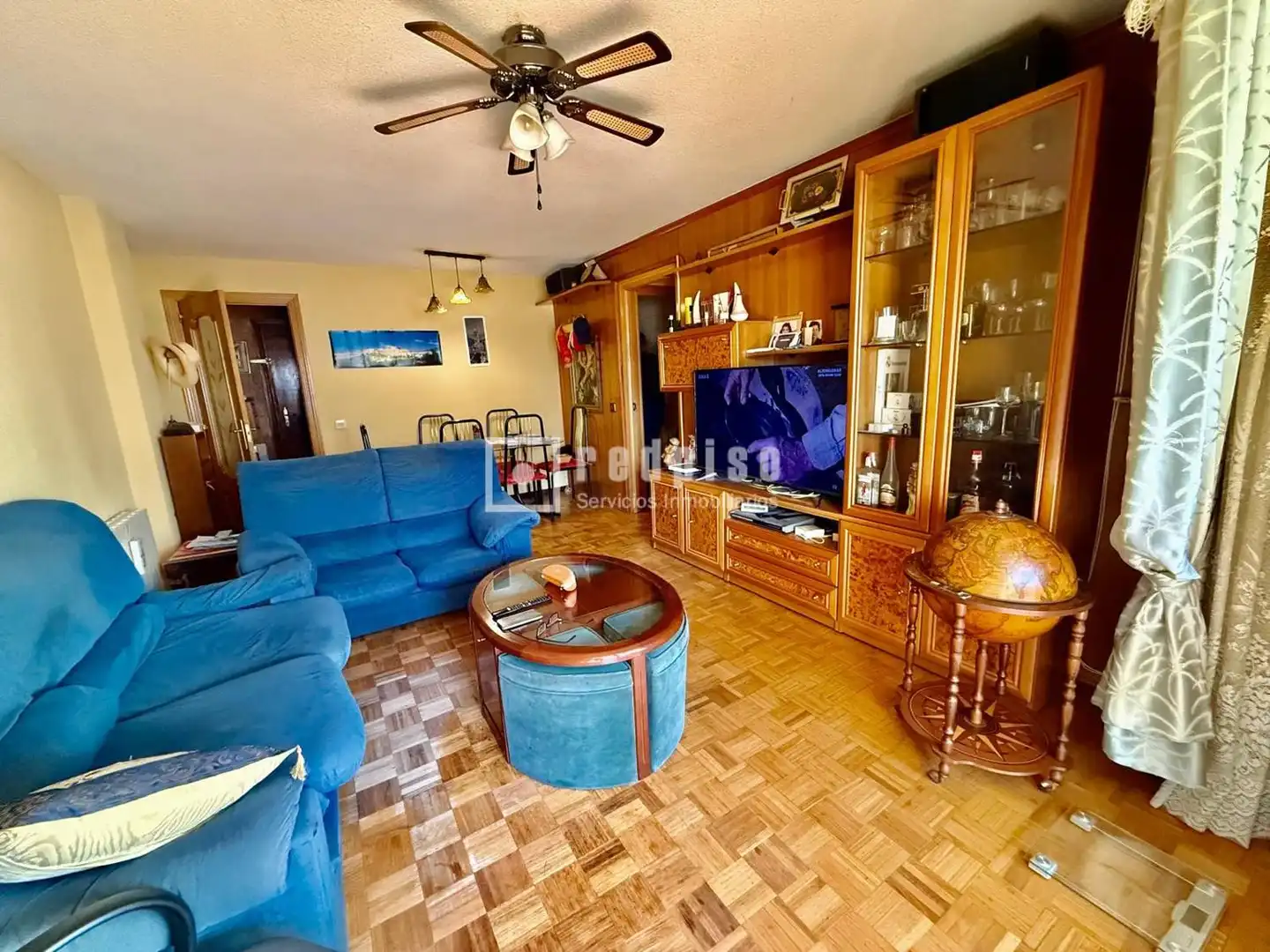Sala d'estar de Pis en venda en Torrejón de Ardoz amb Calefacció, Jardí privat i Parquet