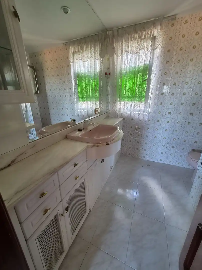 Baño de Piso en venta en Terradillos con Calefacción y Amueblado