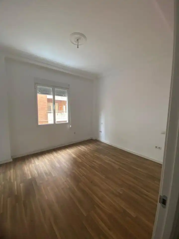Bedroom of Flat for sale in Sevilla