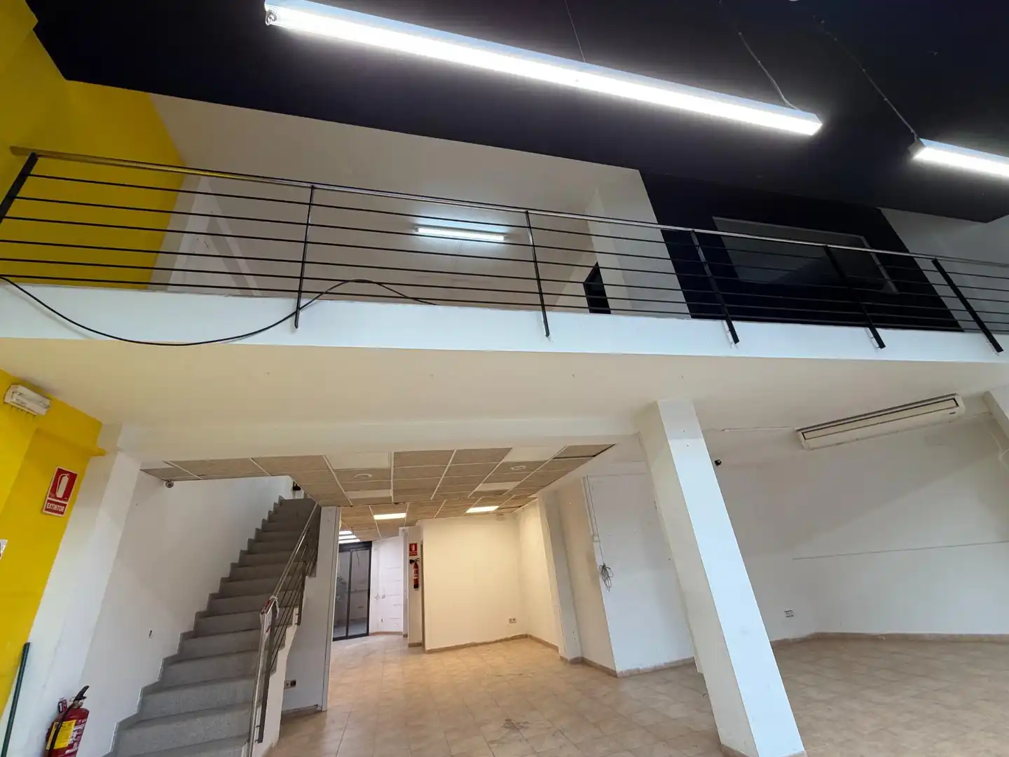 Gewerbefläche zur Miete in Carrer de Carles Riba, imagen 2