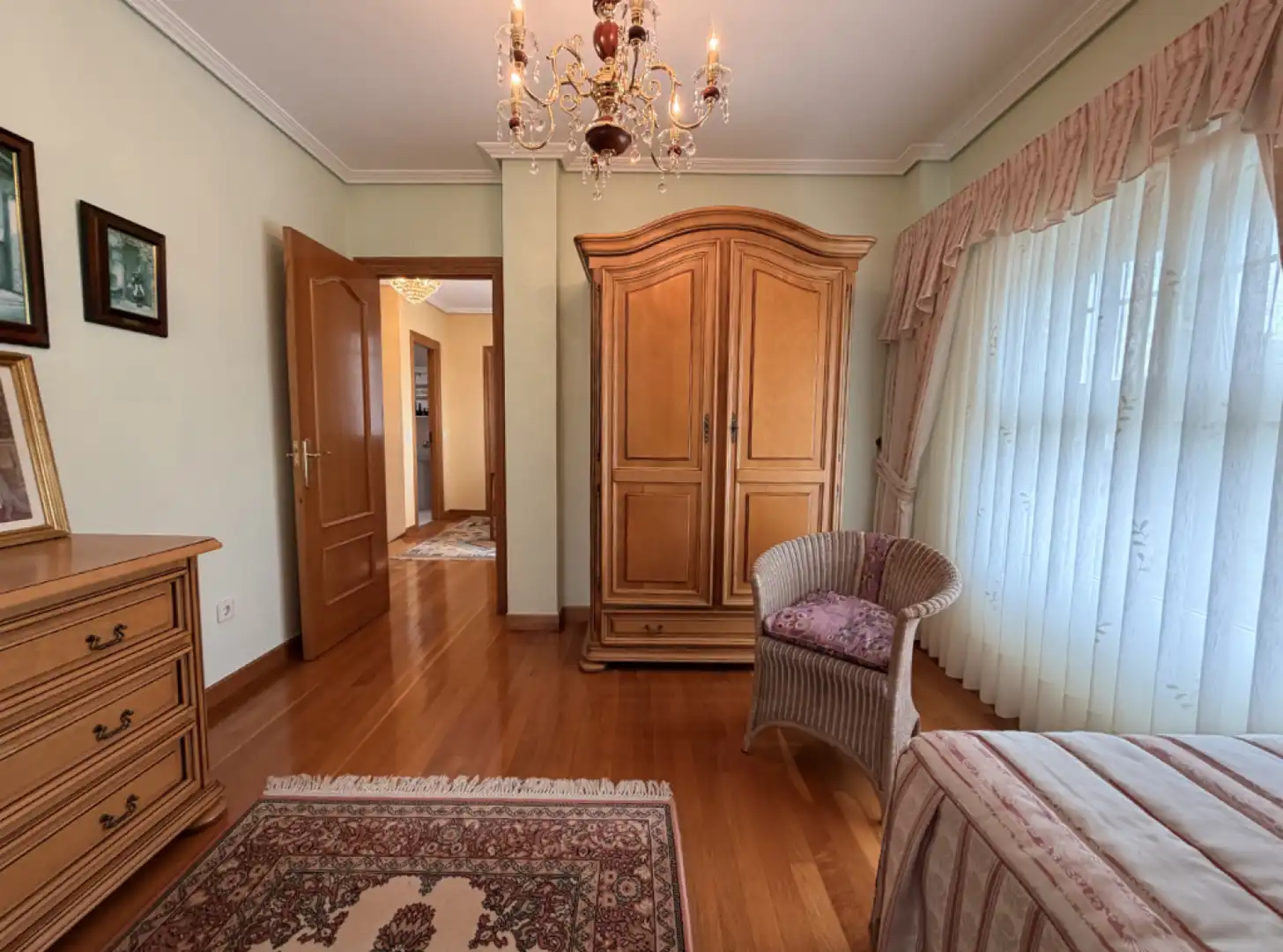 Schlafzimmer von Haus oder Chalet zum Verkauf in Piélagos mit Heizung, Privatgarten und Terrasse