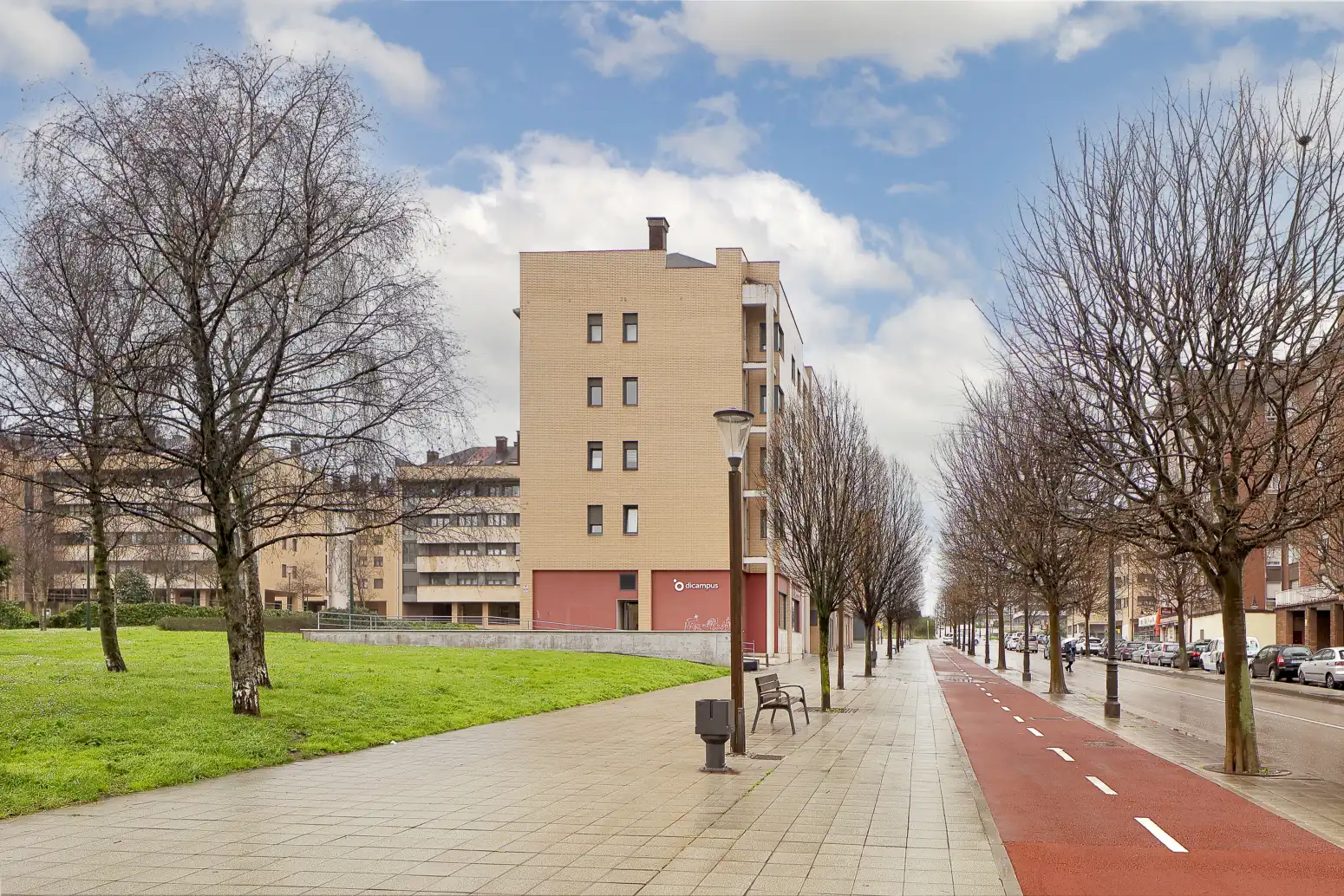Vista exterior de Pis en venda en Gijón  amb Calefacció i Traster