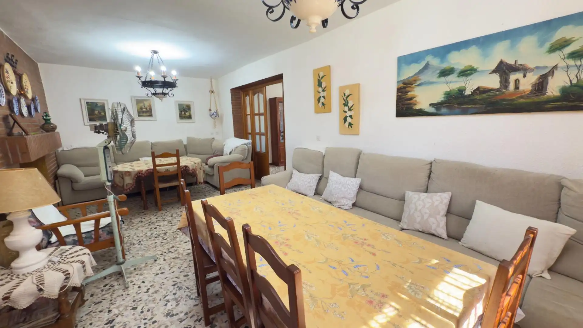 Menjador de Finca rústica en venda en Gibraleón amb Aire condicionat, Jardí privat i Terrassa