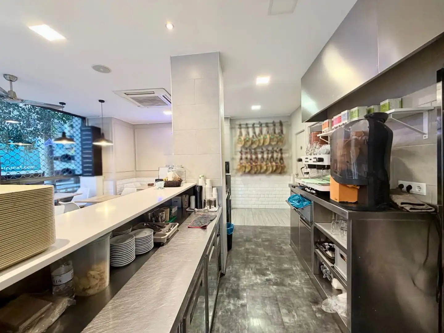 Cocina de Local en traspaso en Barcelona con Aire acondicionado, Amueblado y Internet