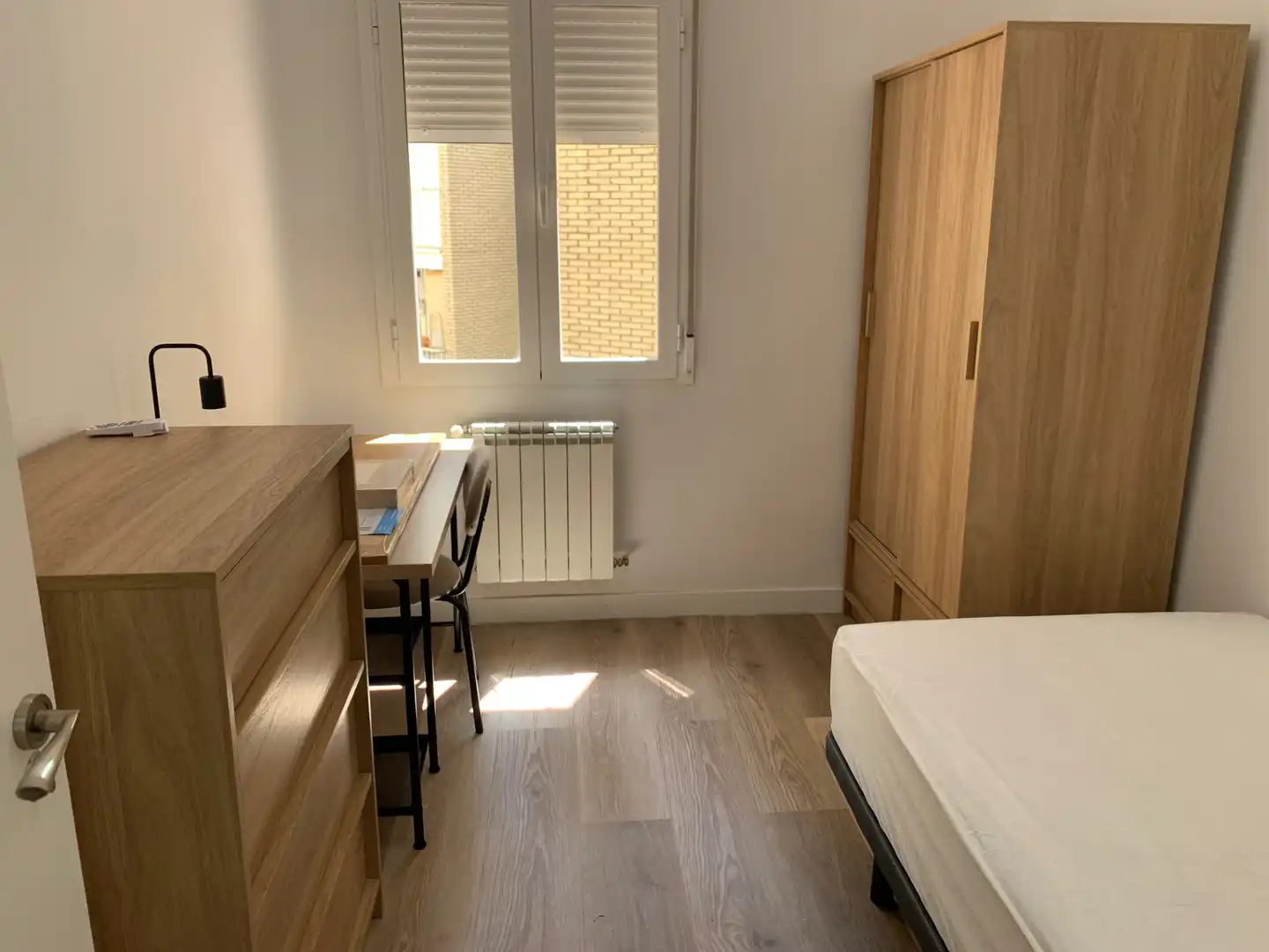 Bedroom of Flat for rent in Madrid  with Air Conditioner, Heating and Terrace