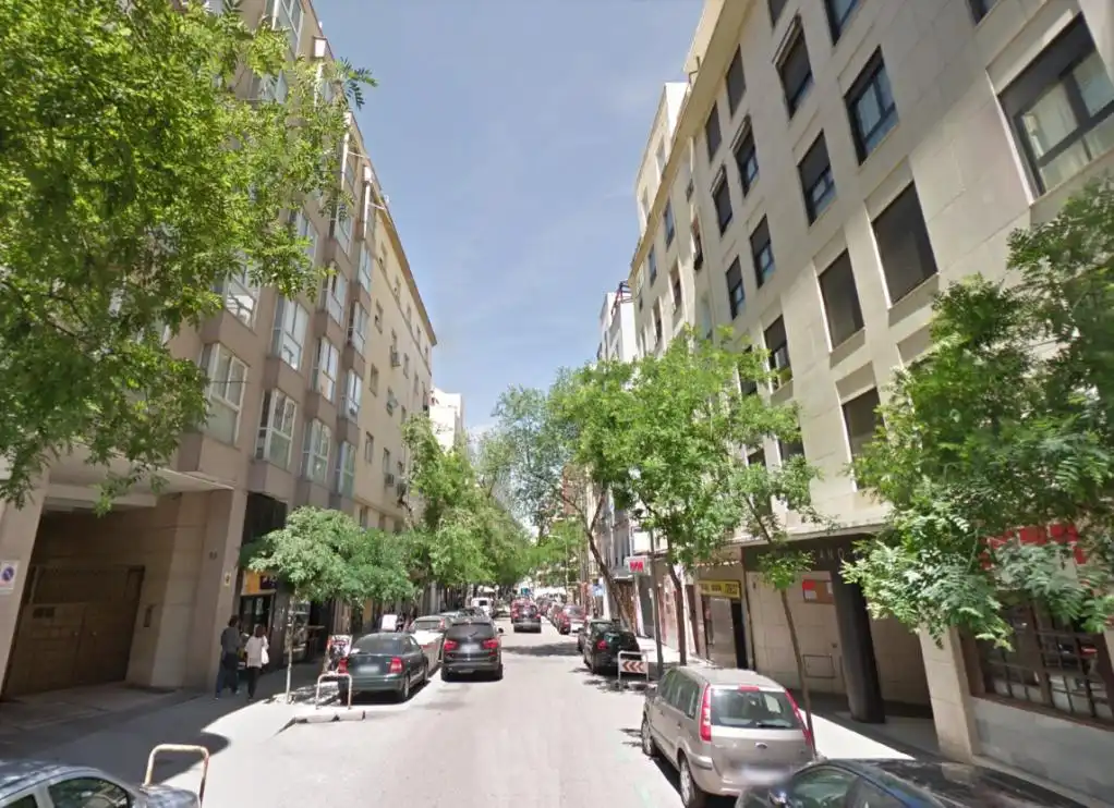 Parking with lift for sale in ALONSO CANO, imagen 3