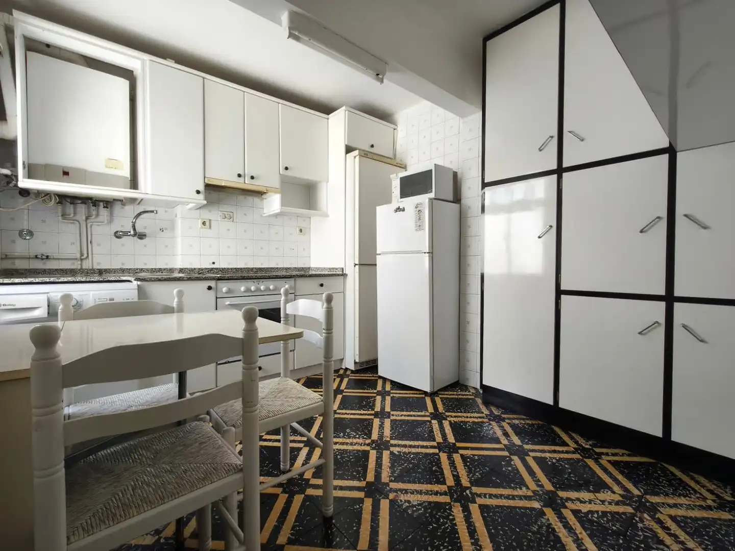 Kitchen of Flat for sale in Getxo   with Terrace