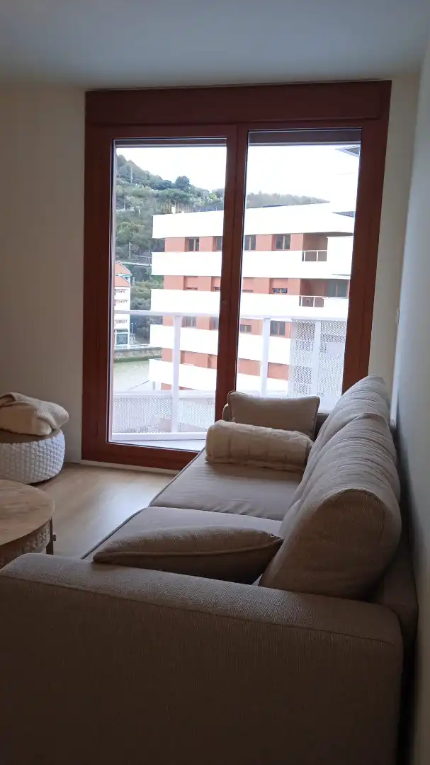 Piso de alquiler en San Pedro de Deusto - La Ribera
