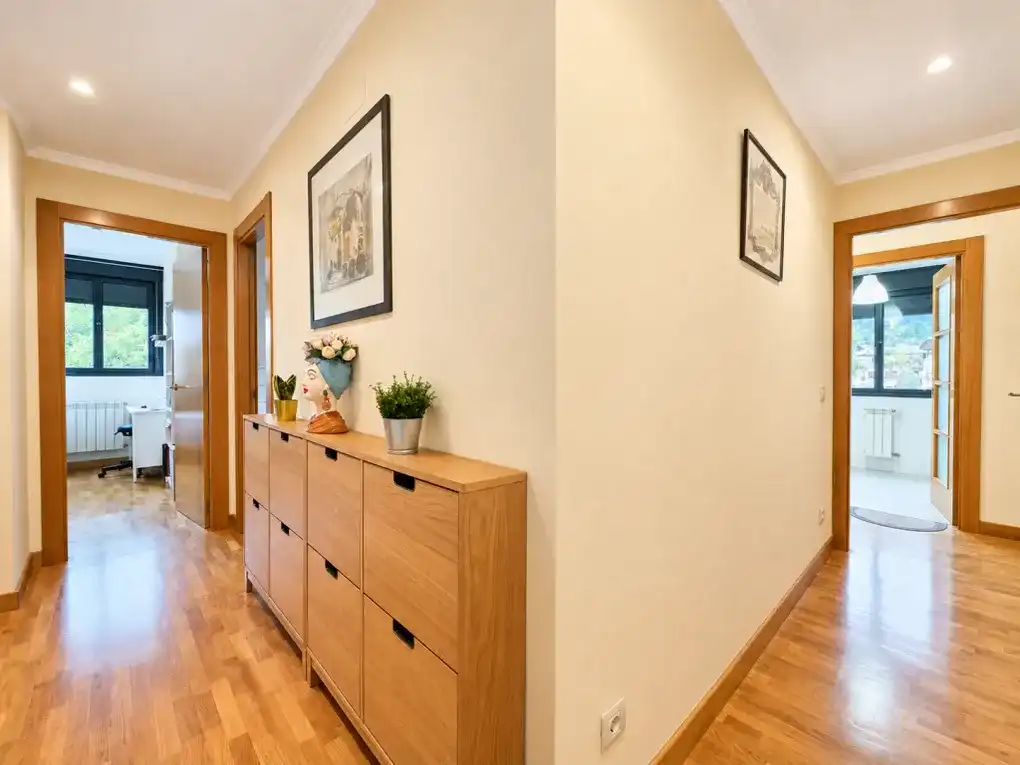 Attic for sale in Llanes  with Heating and Furnished