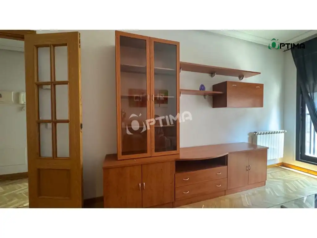 Bedroom of Flat for rent in Madrid