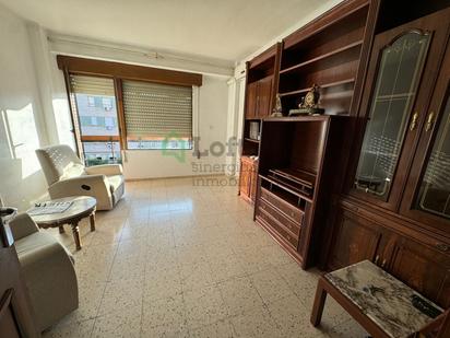 Living room of Flat for sale in Badajoz Capital  with Air Conditioner and Balcony