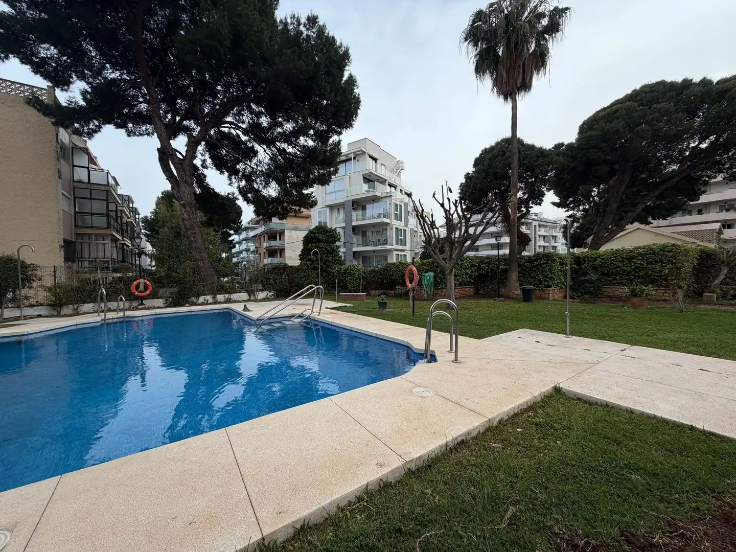 Schwimmbecken von Wohnungen zur Miete in Benalmádena mit Klimaanlage, Heizung und Gemeinschaftspool
