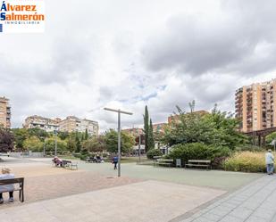 Vista exterior de Pis en venda en  Granada Capital