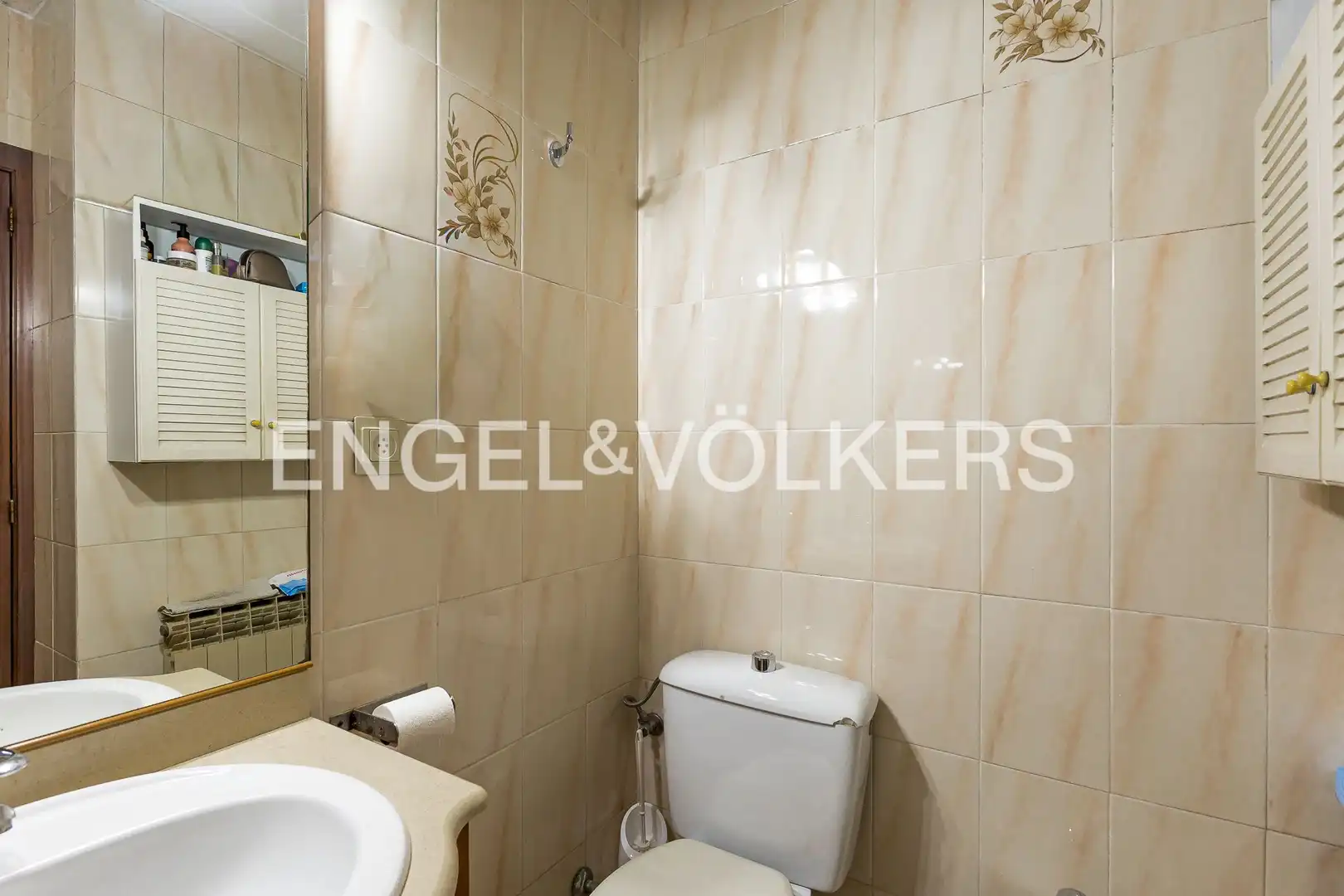 Bathroom of Houses for sale in Sant Cugat del Vallès  with Air Conditioner, Heating and Private garden