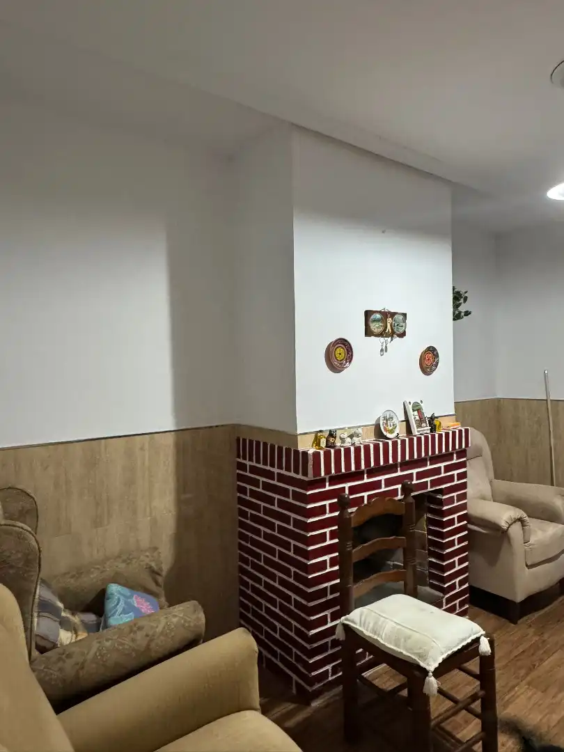 Houses for sale in Monterrubio de la Serena  with Air Conditioner, Parquet flooring and Storage room
