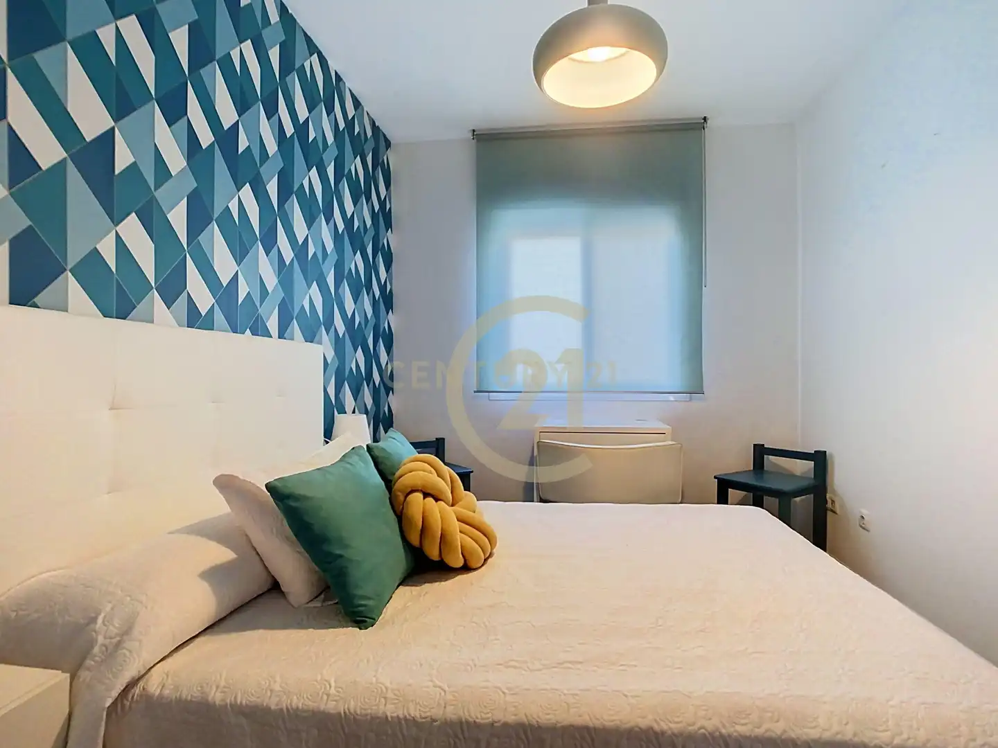 Habitación de Apartamento en venta en Álora con Aire acondicionado, Alarma y Piscina comunitaria
