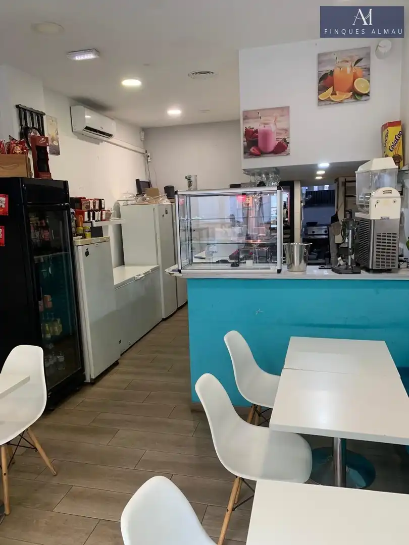 Cocina de Local de alquiler en Vilanova i la Geltrú con Aire acondicionado y Amueblado