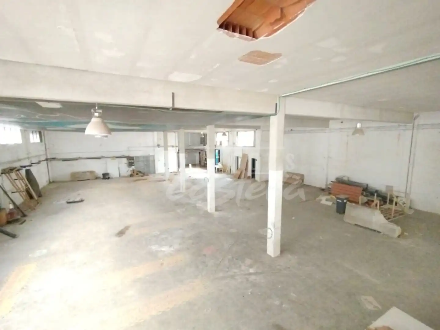 Nave industrial in vendita a El Palau - Escorxador, imagen 5