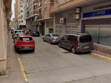 Pis amb ascensor en venda a Calle ISAAC ALBENIZ