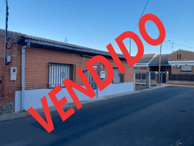 Casa-chalet en Venta en Calle Burgos en Polán