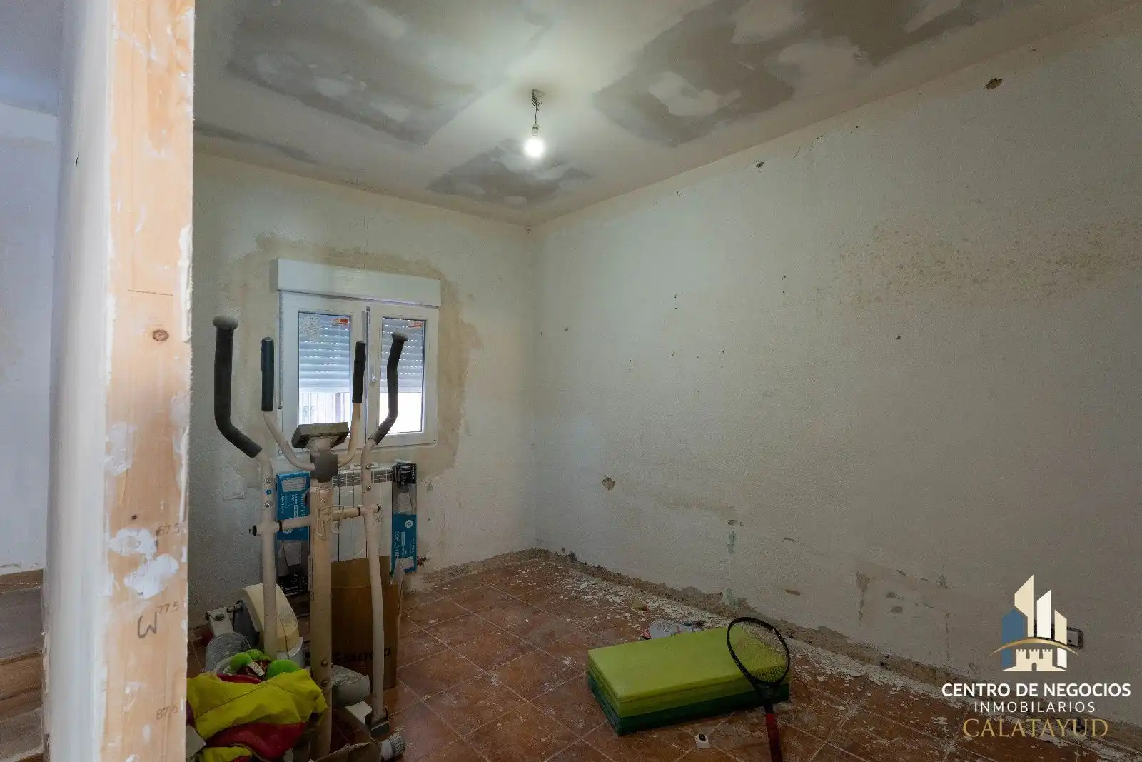 Casa adosada en venda en Calatayud amb Aire condicionat, Calefacció i Terrassa