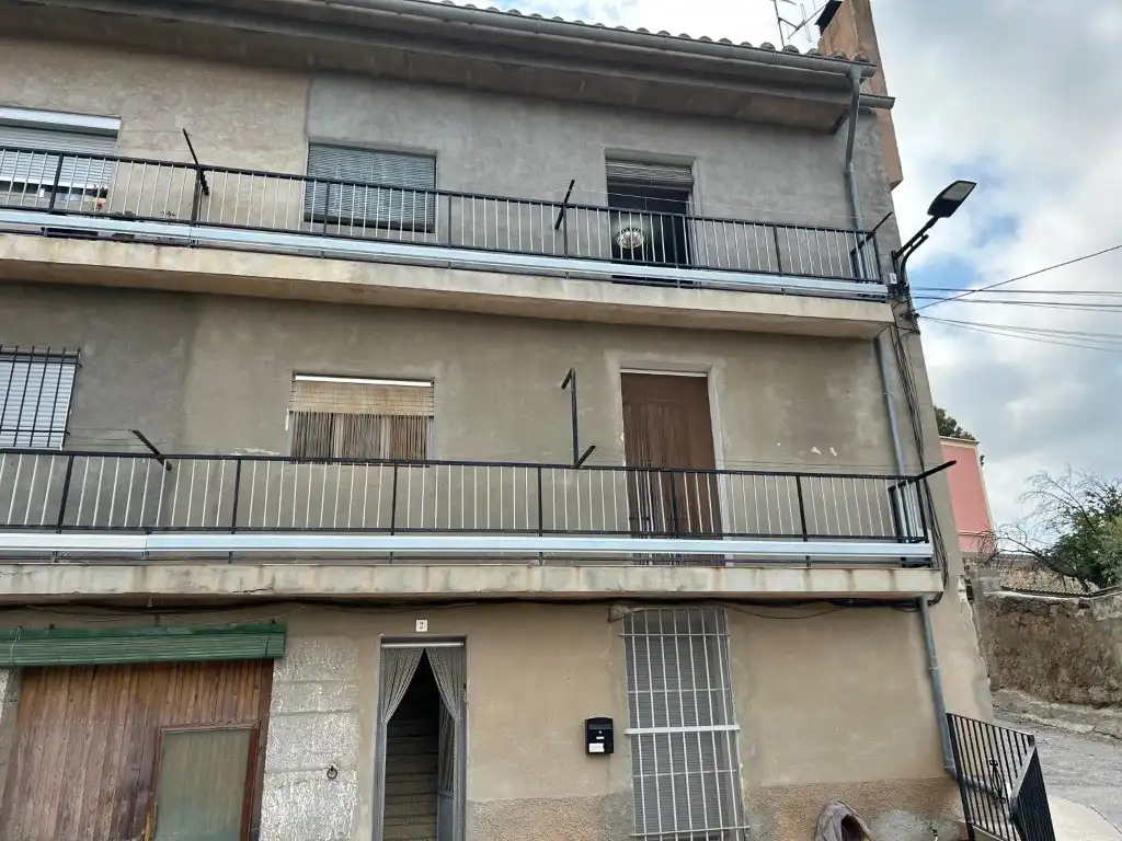 Vista exterior de Pis en venda en Viver