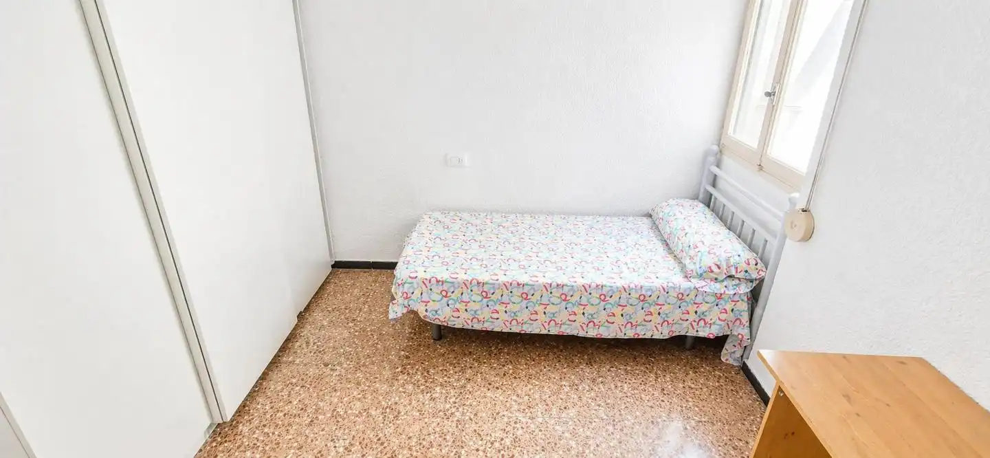 Schlafzimmer von Wohnung zum Verkauf in Elche / Elx mit Abstellraum und Möbliert