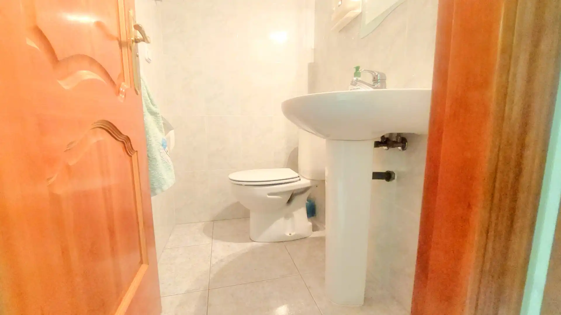 Casa a schiera con terrazza in vendita a Carrer Bisbe Valls, imagen 28