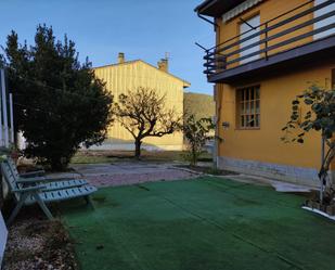 Jardí de Casa o xalet en venda en Sant Joan Les Fonts amb Balcó