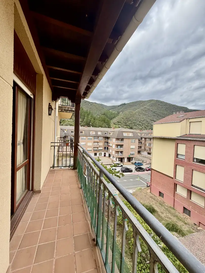 Terraza de Piso en venta en Cillorigo de Liébana con Calefacción y Terraza