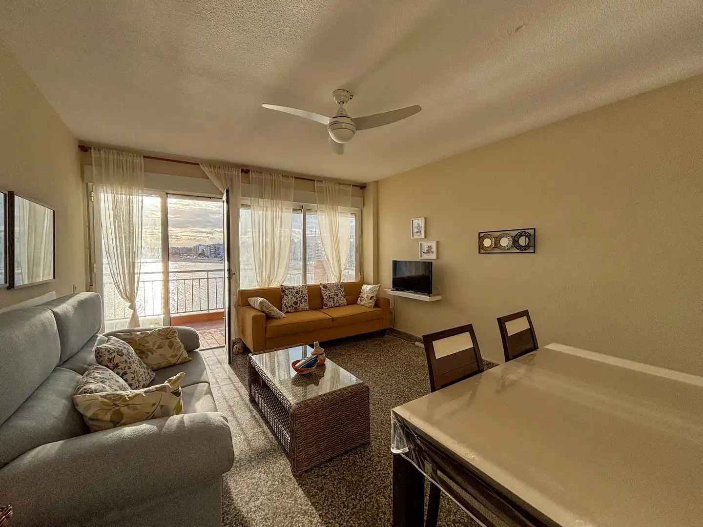 Apartamento con ascensor en alquiler en Playa de los Locos, imagen 5