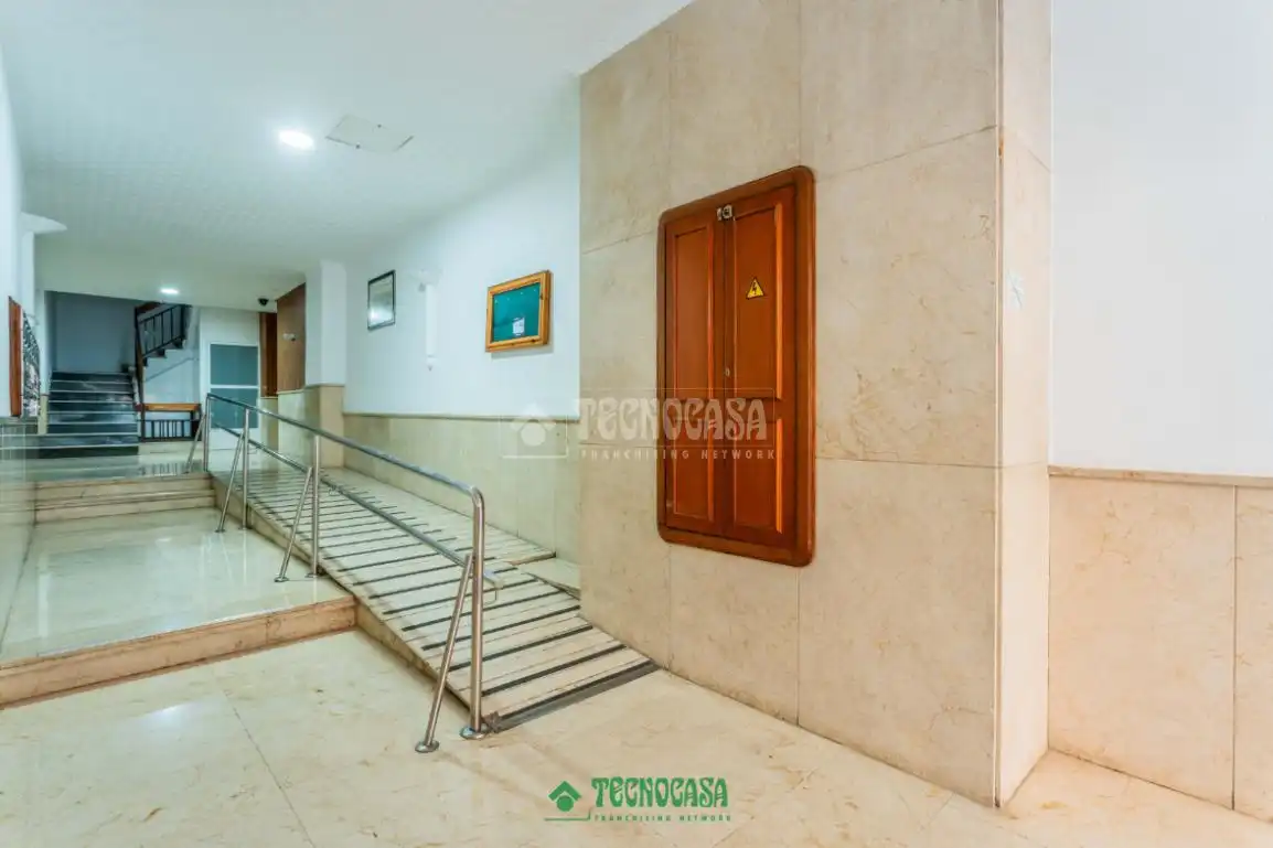Flat for sale in Almería  with Air Conditioner
