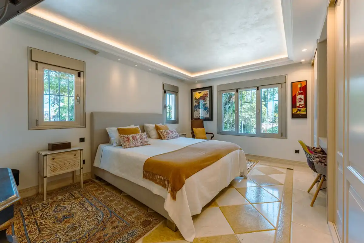 Chalet con piscina en venta en San Pedro de Alcántara, imagen 18