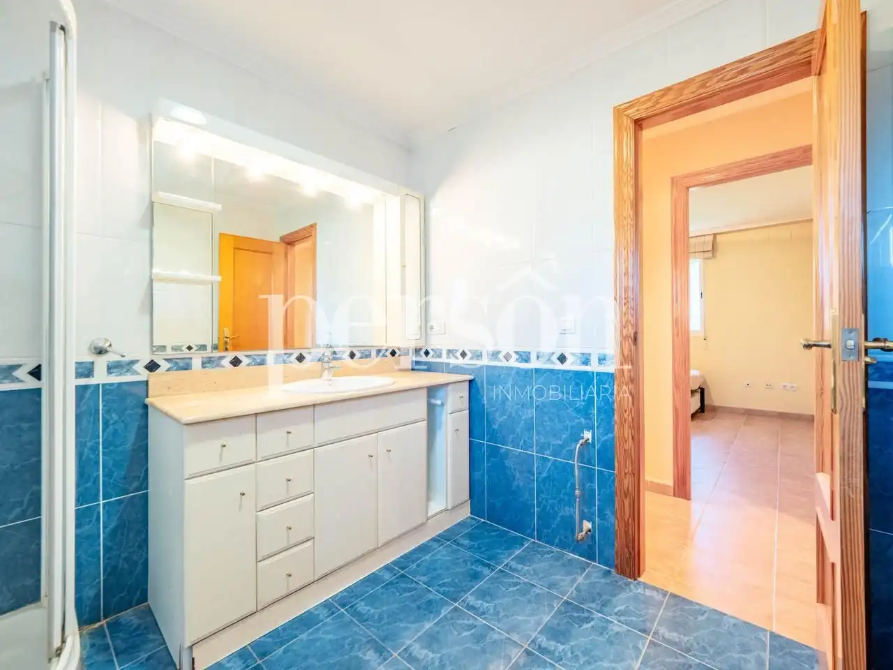 Baño de Casa o chalet en venta en Chiva con Jardín privado, Terraza y Piscina