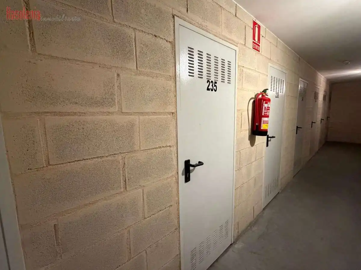 Parking de Piso en venta en Narón con Calefacción y Trastero