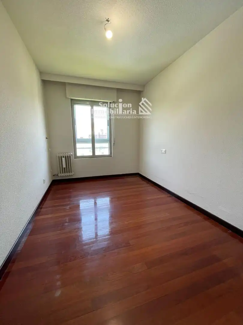 Habitación de Piso en venta en Salamanca con Calefacción, Terraza y Trastero